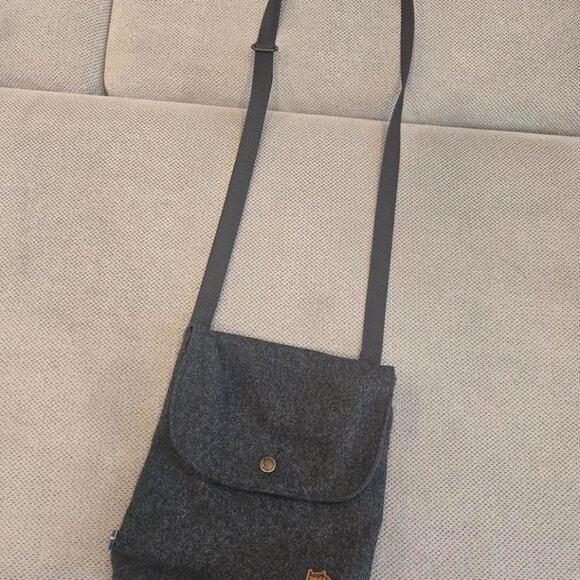 Fjallraven recycled wool Crossbody Bag - Picture 2 of 8